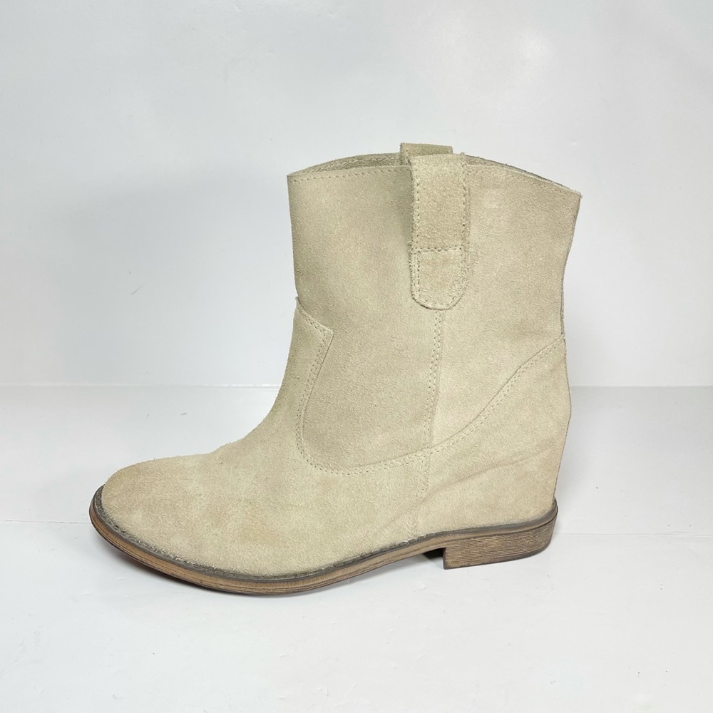 OTBT Sandpiper Women’s Wedge Booties Ankle Boots Beige Suede Size 9M